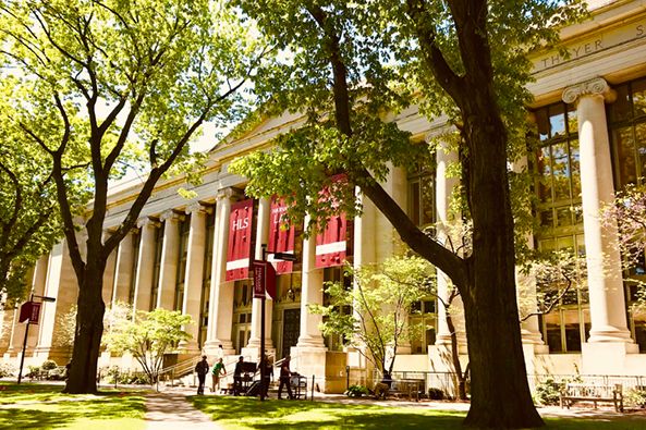 股權轉讓方抽逃出資、非法減資、未出資及未變更登記時受讓方的5大法律風險！